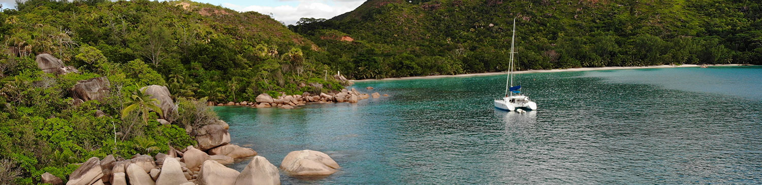 endless-summer-charter-seychelles-cruise-with-skipper-activities-for-entertainment.jpg